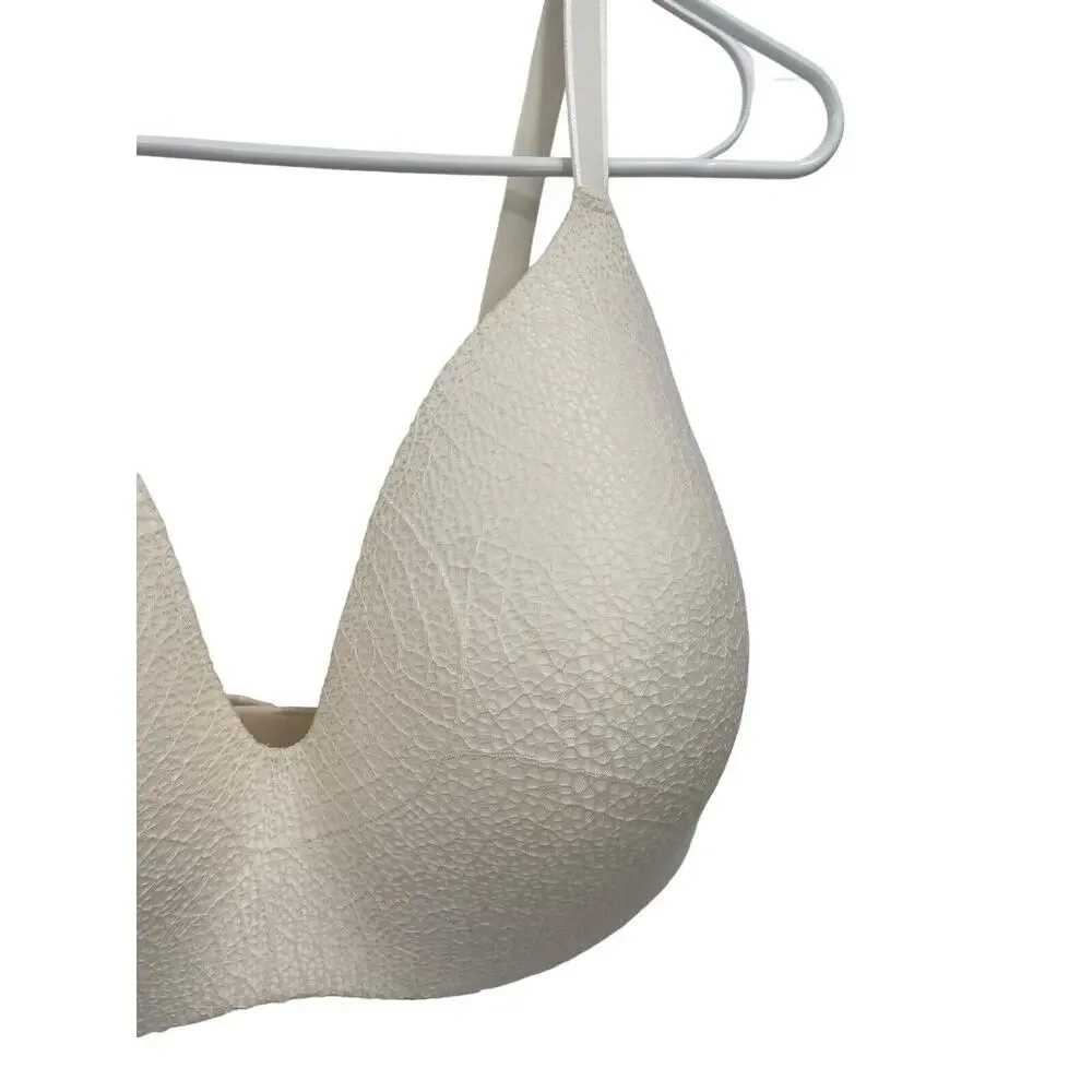 NWT Knix Lace WingWoman Contour Bra Cloud Wireless Plunge Size 8